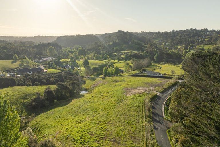 Photo of property in 15 Elmore Road, Paremoremo, Auckland, 0793