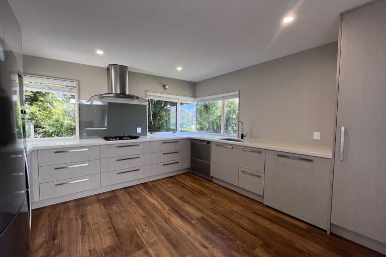 Photo of property in 11 Peregrine Place, Queenstown, 9300