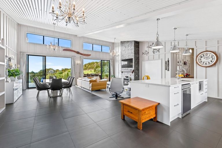 Photo of property in 175 Te Toiroa Road, Ngunguru, Whangarei, 0173