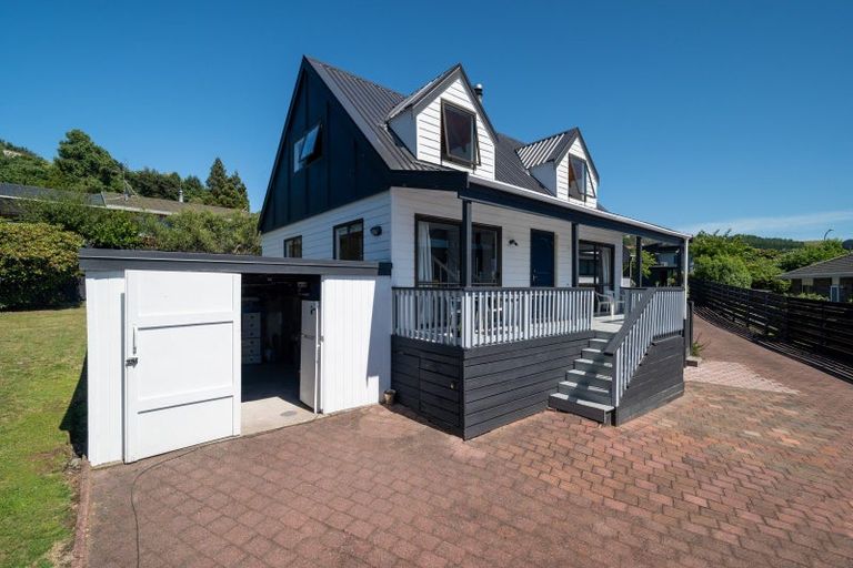 Photo of property in 3 Cherry Lane, Acacia Bay, Taupo, 3330