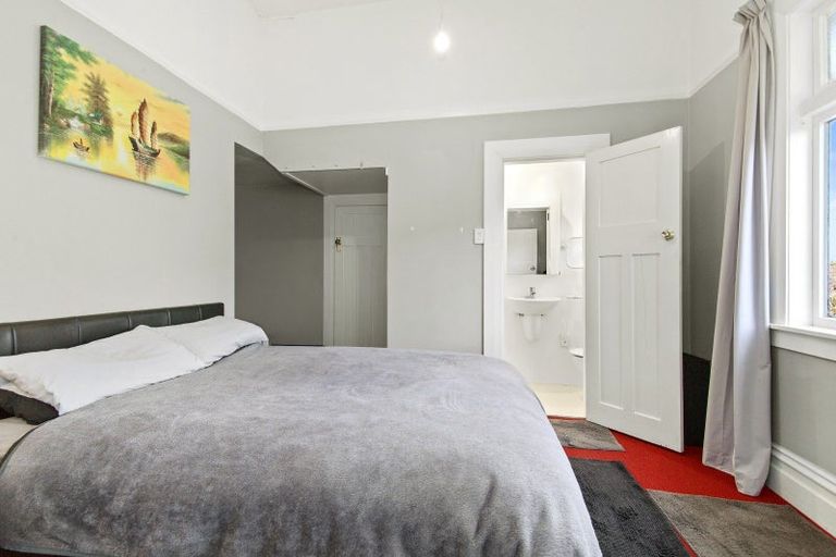 Photo of property in 8 Mount Cecil Road, Moonshine Valley, Porirua, 5381