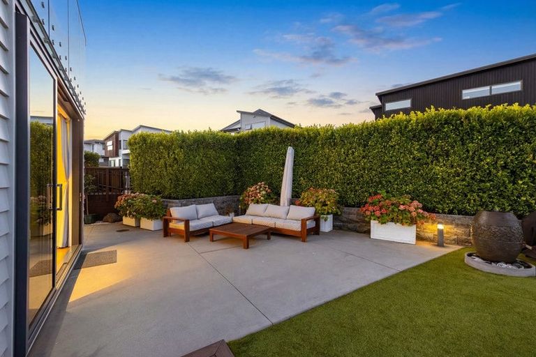 Photo of property in 41 Bounty Road, Long Bay, Auckland, 0630