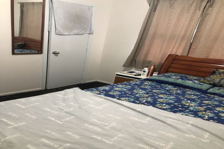 Photo of property in 14 Eddowes Street, Manurewa, Auckland, 2102