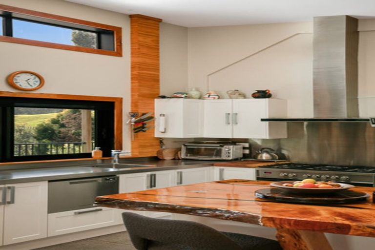Photo of property in 542 Waitekauri Road, Waikino, Waihi, 3682