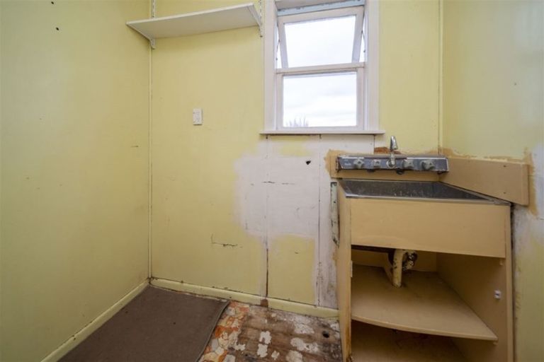 Photo of property in 5 Murray Avenue, Hawera, 4610