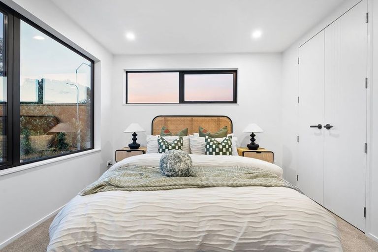 Photo of property in 1c Maxwelton Drive, Mairangi Bay, Auckland, 0630