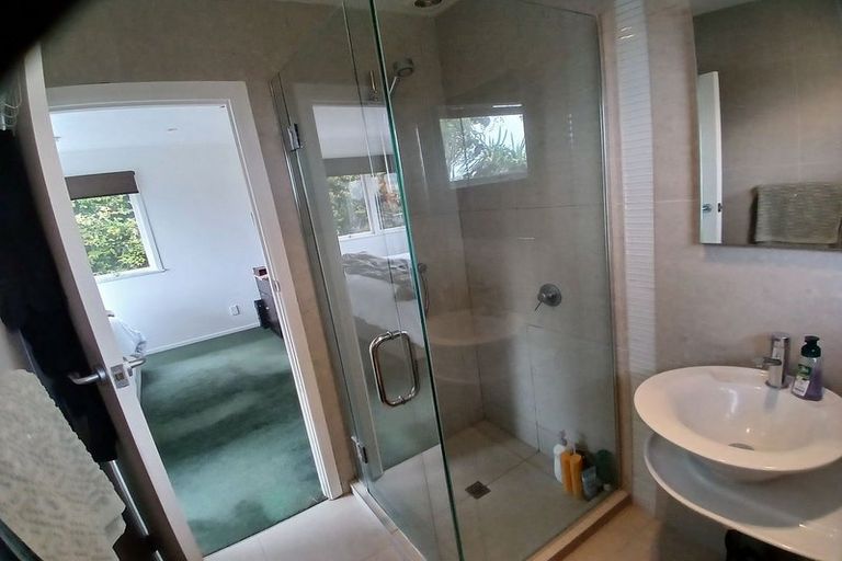 Photo of property in 819 Beach Road, Browns Bay, Auckland, 0630