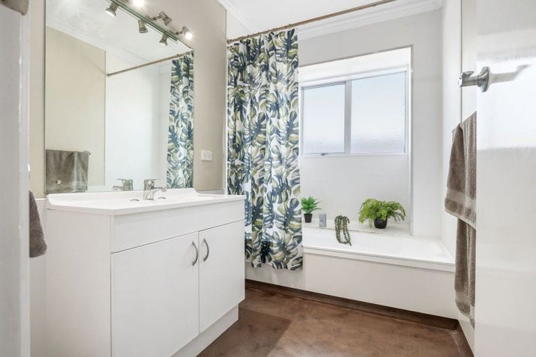 Photo of property in 27a Macdonald Road, Glenview, Hamilton, 3206