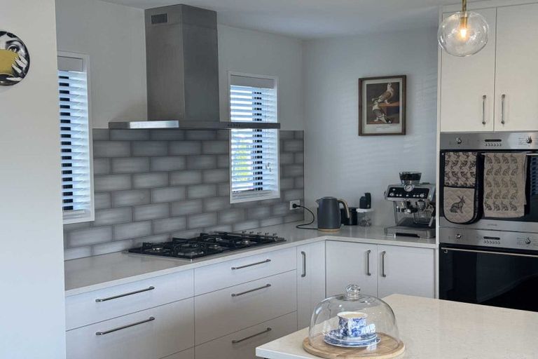 Photo of property in 28 Highgate Drive, Rangiora, 7400