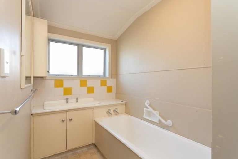 Photo of property in 15 Dundee Place, Spreydon, Christchurch, 8024