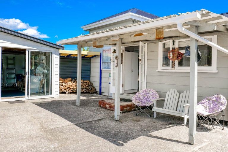 Photo of property in 173 Romilly Street, Westport, 7825