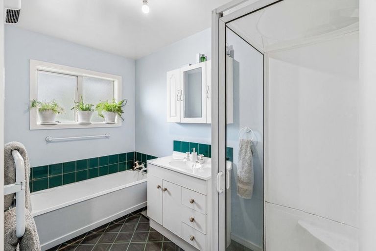 Photo of property in 25b Main South Road, Sockburn, Christchurch, 8042