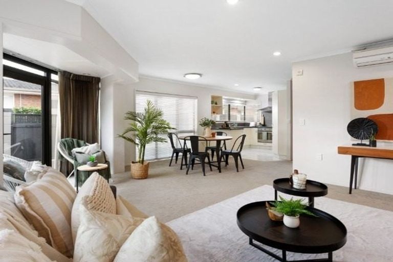 Photo of property in 405b Devonport Road, Tauranga South, Tauranga, 3112