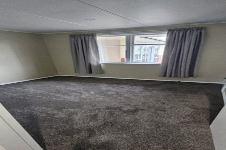 Photo of property in 23 Charles Street, Clouston Park, Upper Hutt, 5018