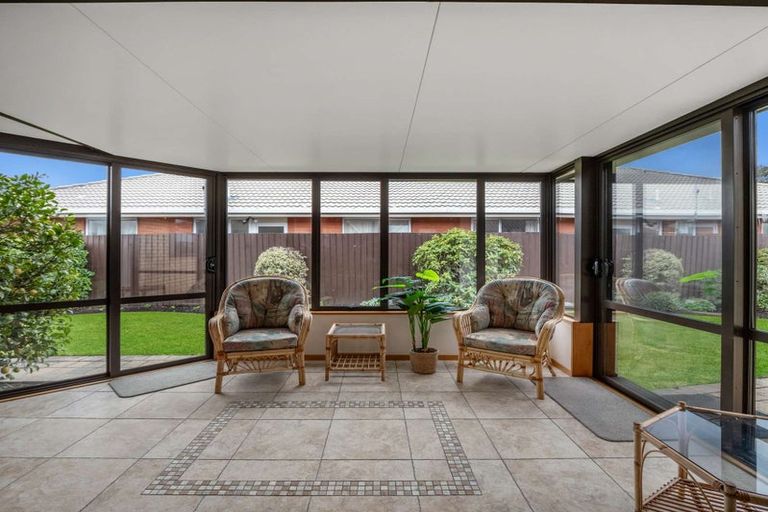 Photo of property in 10 Innisfree Place, Northwood, Christchurch, 8051