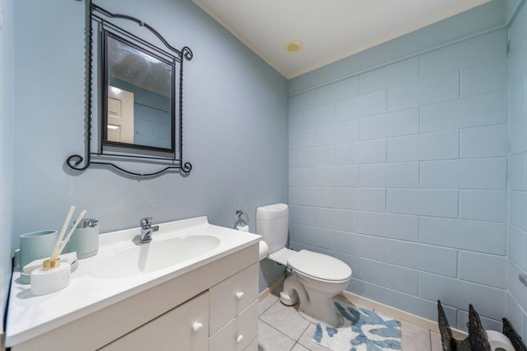 Photo of property in 5 Bowsprit Way, Whitby, Porirua, 5024