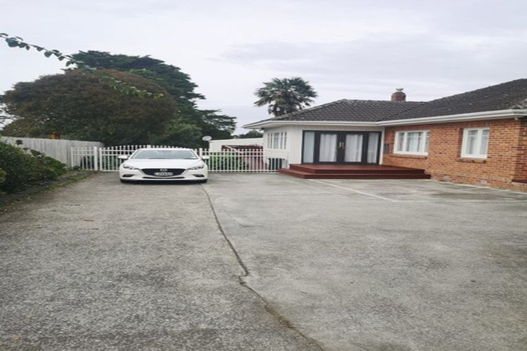 Photo of property in 125 East Tamaki Road, Papatoetoe, Auckland, 2025