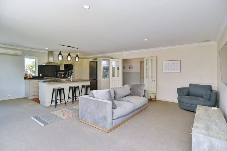 Photo of property in 102 Charles Street, Rangiora, 7400