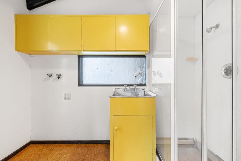 Photo of property in 8 Freemans Way, Pinehaven, Upper Hutt, 5019