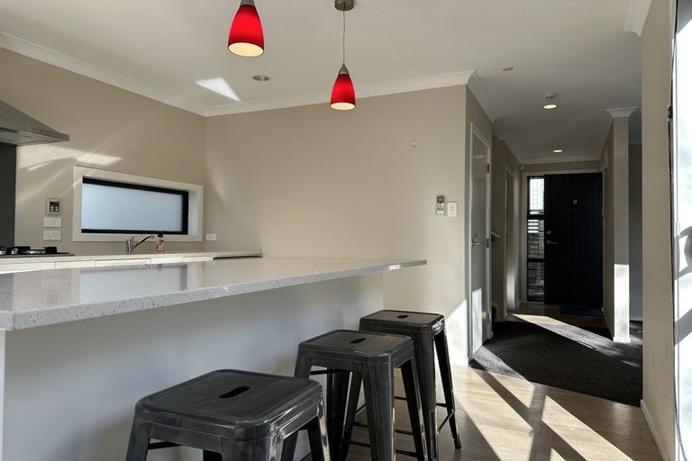 Photo of property in 35 Nairn Street, Mount Cook, Wellington, 6011