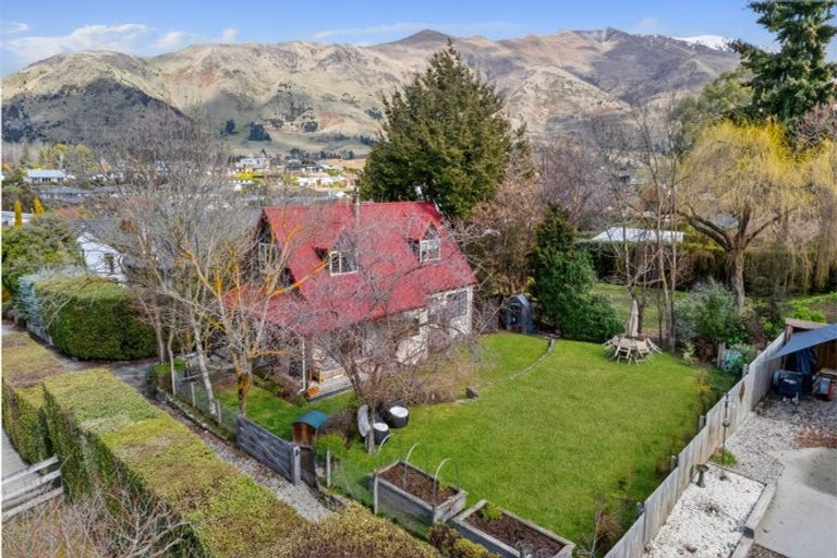 Photo of property in 188 Stone Street, Wanaka, 9305