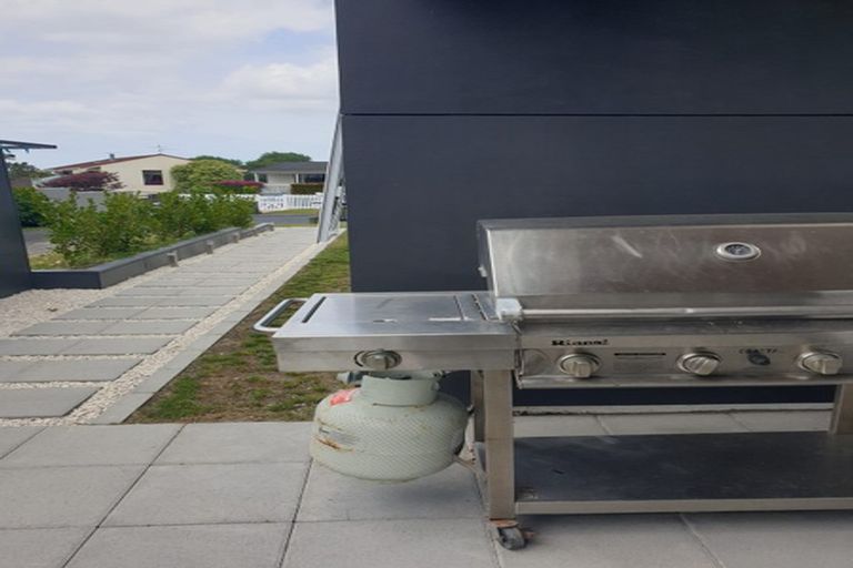 Photo of property in 43 Rosario Crescent, Red Beach, 0932