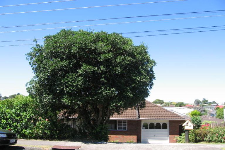 Photo of property in 3/2 Wolsley Avenue, Milford, Auckland, 0620