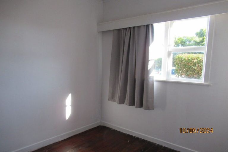 Photo of property in 401 Don Buck Road, Massey, Auckland, 0614