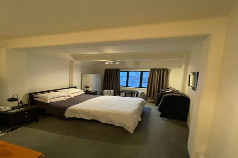 Photo of property in 1u2 Hay Street, Oriental Bay, Wellington, 6011