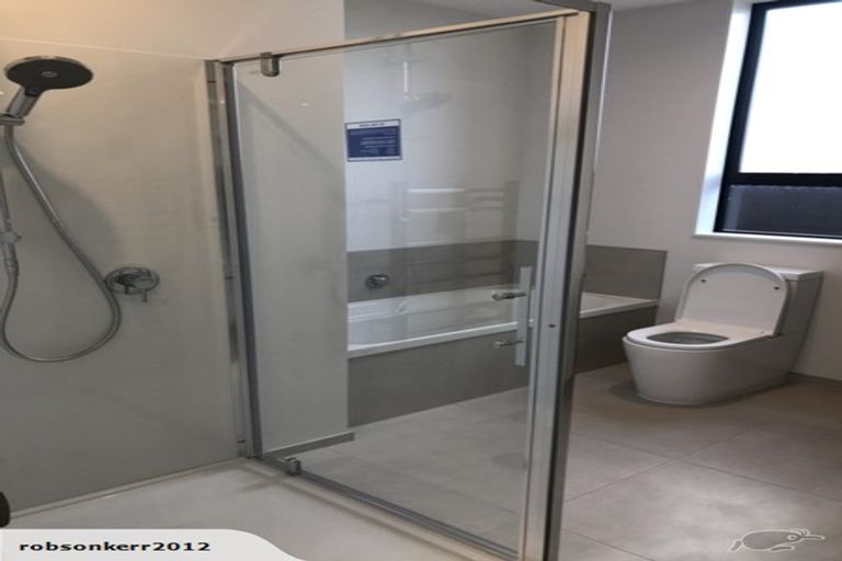 Photo of property in 15 Lieutenant Lane, Papakura, 2110