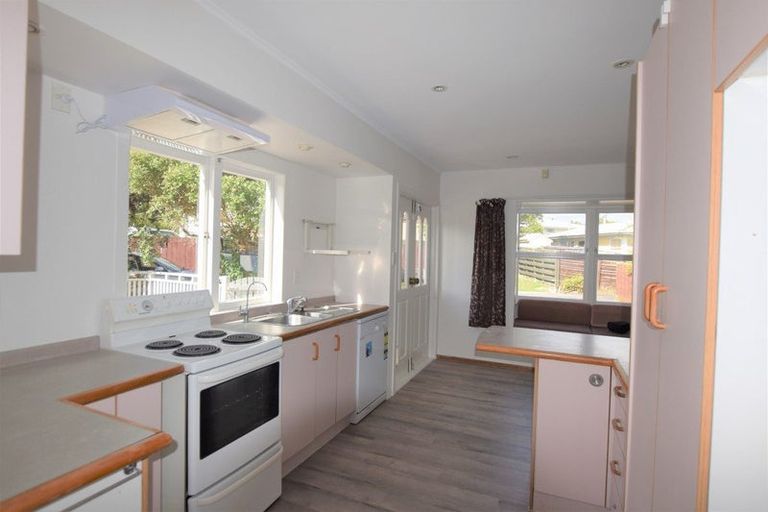 Photo of property in 20 Dellwood Avenue, Henderson, Auckland, 0612