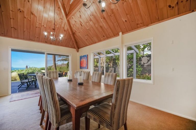 Photo of property in 13 Gilberd Place, Torbay, Auckland, 0630