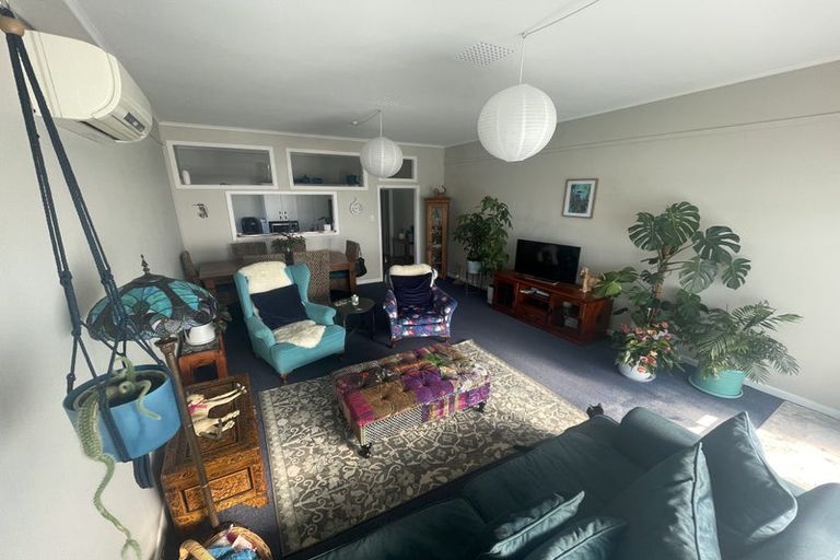Photo of property in 11 Tane Street, New Lynn, Auckland, 0600