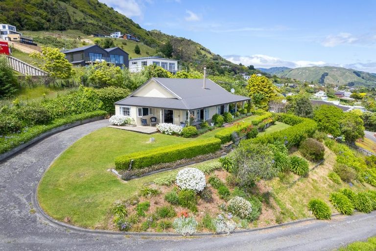 Photo of property in 17 Kea Street, Waikanae, 5036