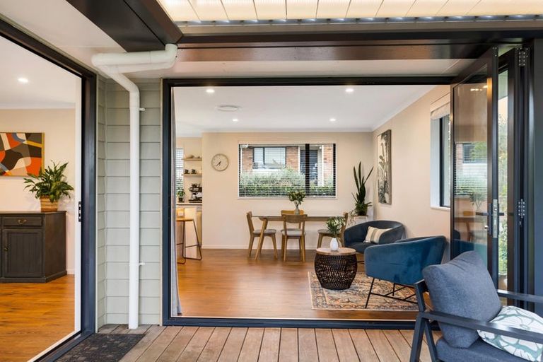 Photo of property in 169k Colwill Road, Massey, Auckland, 0614