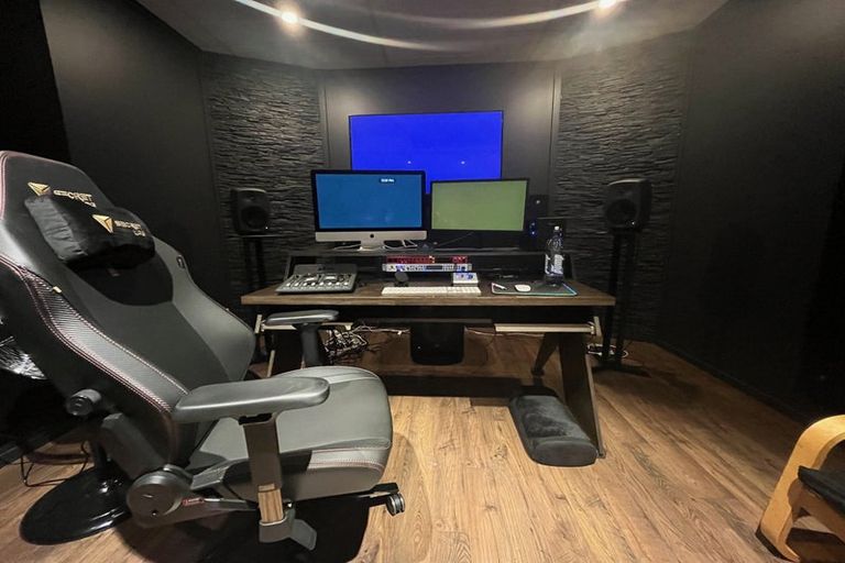 Photo of property in 128 Onepu Road, Lyall Bay, Wellington, 6022