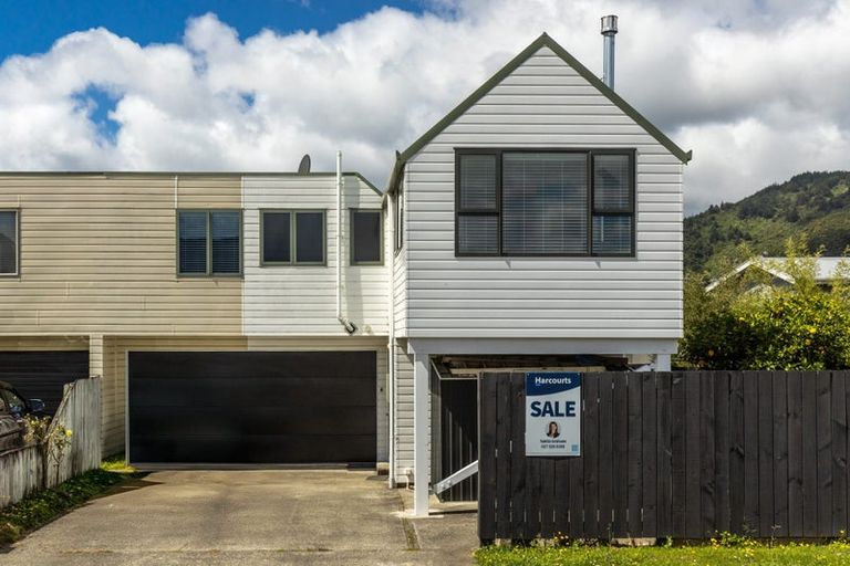 Photo of property in 2 Marina Drive, Waikawa, Picton, 7220