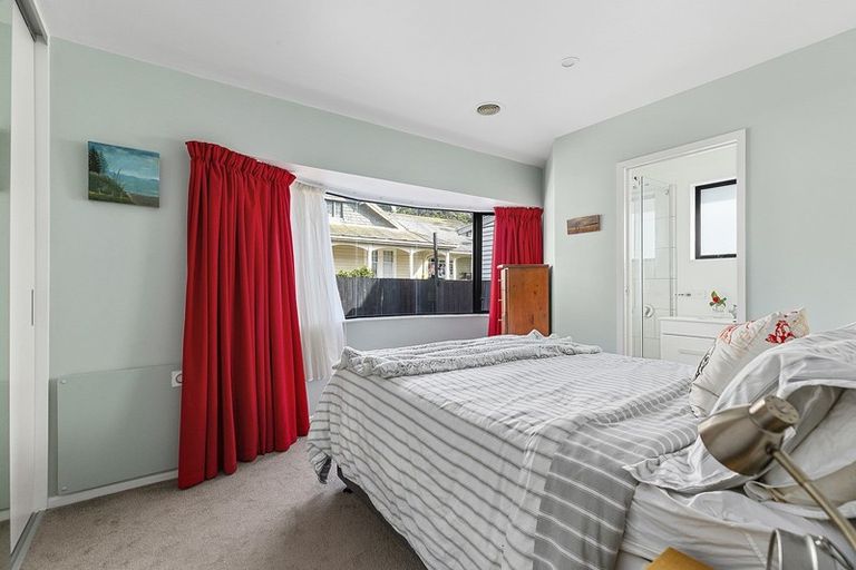 Photo of property in 29 Falkirk Avenue, Seatoun, Wellington, 6022