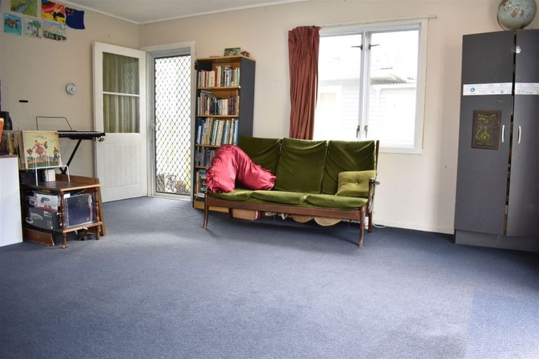 Photo of property in 2/33 Egremont Street, Belmont, Auckland, 0622