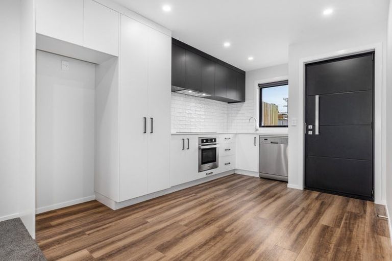 Photo of property in 54c Mako Mako Road, Levin, 5510