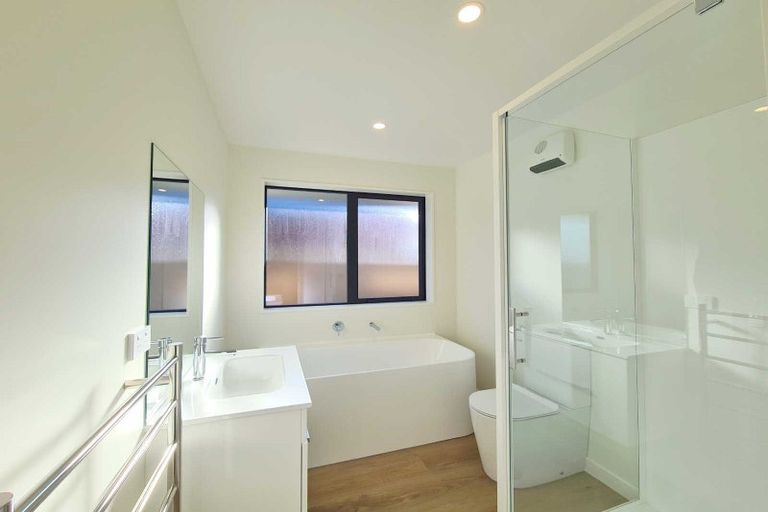 Photo of property in 6 Harry Manship Crescent, Halswell, Christchurch, 8025