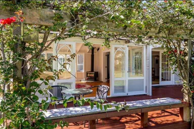 Photo of property in 15 Karaka Drive, Kerikeri, 0230