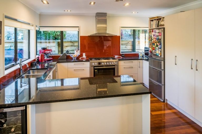 Photo of property in 4 Navigation Drive, Whitby, Porirua, 5024