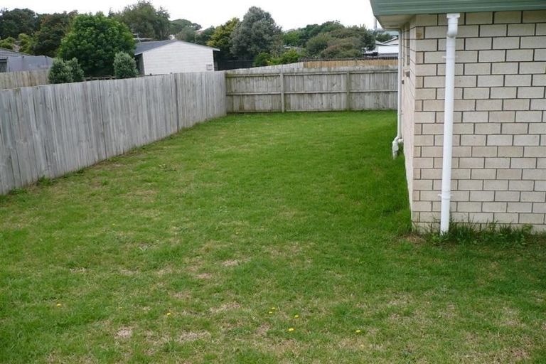 Photo of property in 38 Riverside Drive, Waiuku, 2123