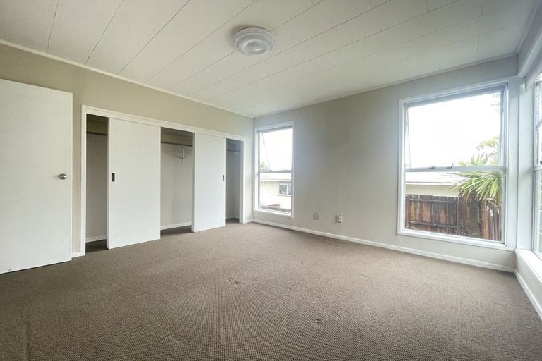 Photo of property in 4 Hewlett Road, Massey, Auckland, 0614