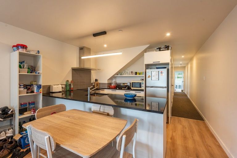 Photo of property in 239u5 Adelaide Road, Newtown, Wellington, 6021