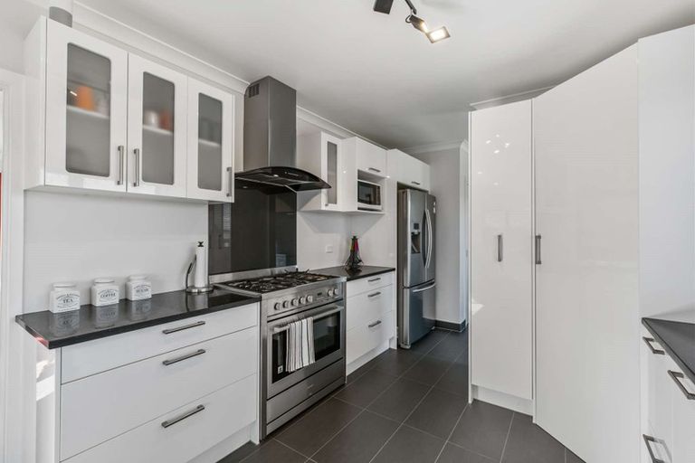 Photo of property in 82 Racecourse Road, Waiuku, 2123