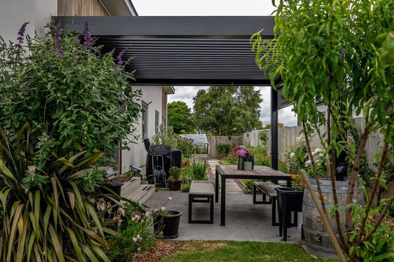 Photo of property in 5 Kingsbridge West, Burwood, Christchurch, 8083