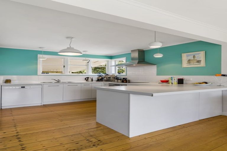 Photo of property in 41 Brandon Road, Glen Eden, Auckland, 0602