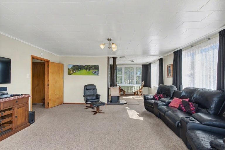 Photo of property in 47 Lyndhurst Street, Westport, 7825